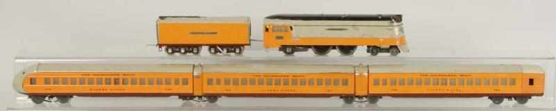 Appraisal: Lionel O-Gauge Streamline Hiawatha Passenger Set Description American Pre-war This