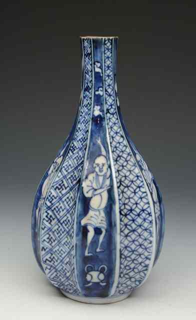 Appraisal: A JAPANESE ARITA BLUE AND WHITE BOTTLE VASE of ten