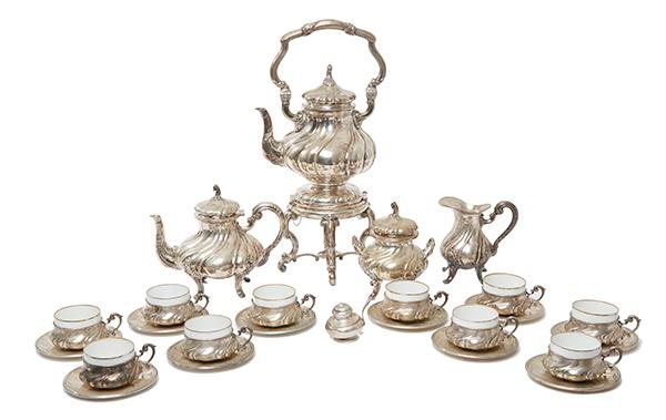 Appraisal: AN ITALIAN SILVER TEA SERVICE MAKER ACC RETAILED BY GINEVRA