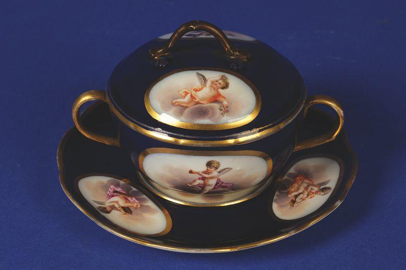 Appraisal: A VIENNA PORCELAIN ECEULLE COVER AND STAND th century the