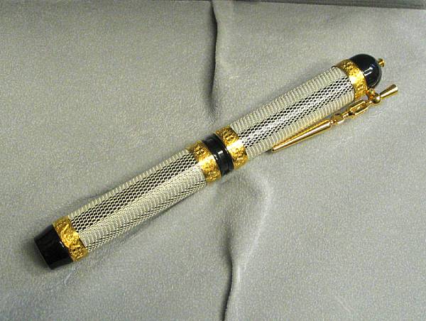 Appraisal: VISCONTI Camelot Limited Edition Fountain Pen The black lucite body