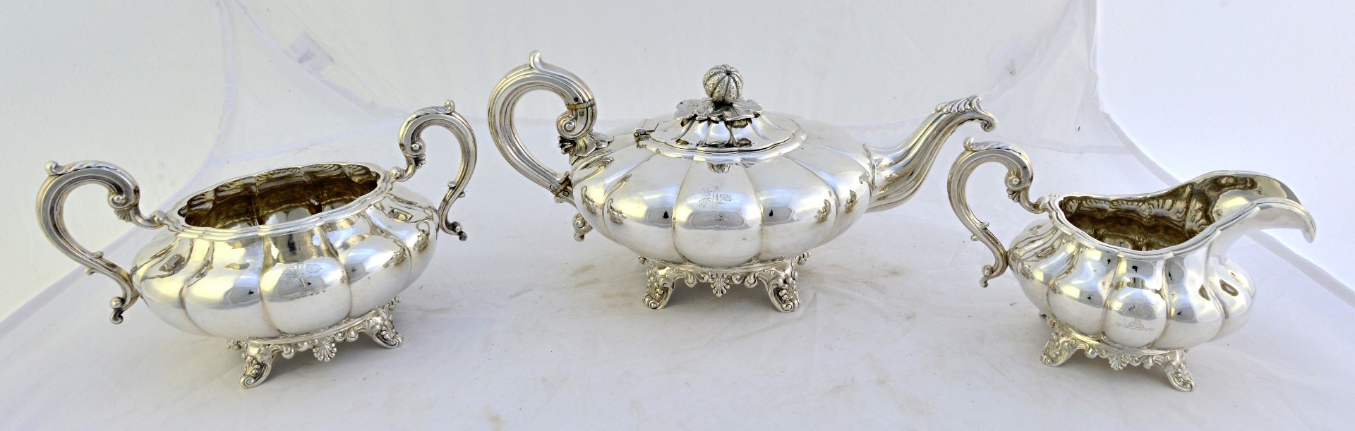 Appraisal: An Irish silver three piece teaset comprising a teapot the