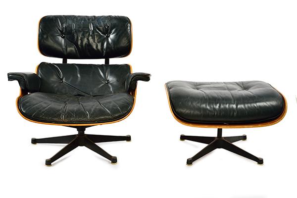 Appraisal: A CHARLES AND RAY EAMES LOUNGE CHAIR AND MATCHING OTTOMAN