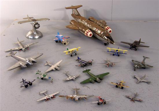 Appraisal: Japanese Marks toys tin plate clockwork aeroplane and various toy