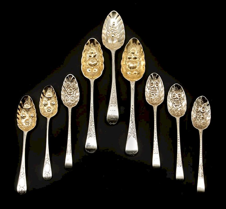 Appraisal: Sterling fancy berry spoons to Sterling fancy berry spoons some