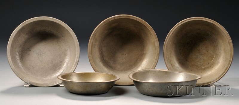 Appraisal: Five Pewter Basins America late th early th century one