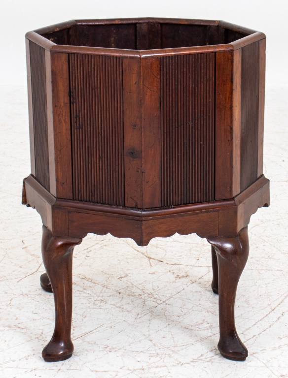 Appraisal: QUEEN ANNE STYLE MAHOGANY JARDINIERE TH C Queen Anne style