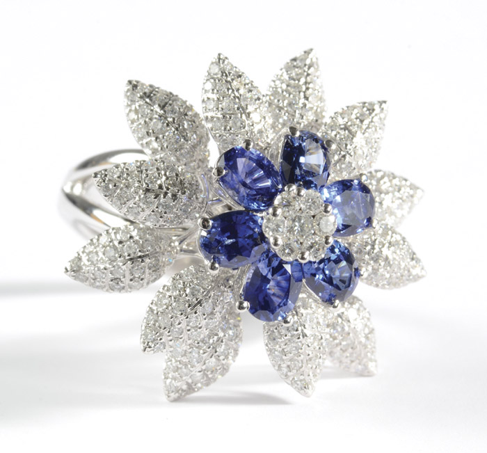 Appraisal: SAPPHIRE DIAMOND AND FOURTEEN KARAT GOLD RING The white gold