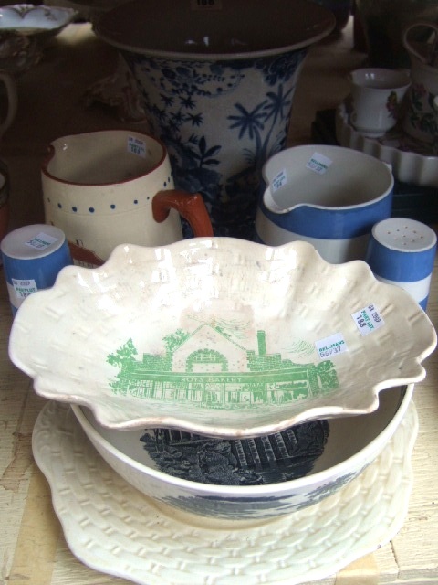 Appraisal: A quantity of ceramics including a T G green jug