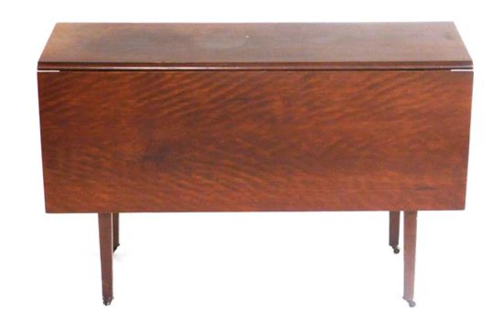 Appraisal: Drop leaf dining table early th C American oblong top