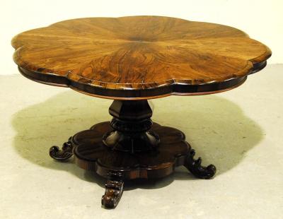 Appraisal: A VICTORIAN ROSEWOOD BREAKFAST TABLE of lobed circular form the