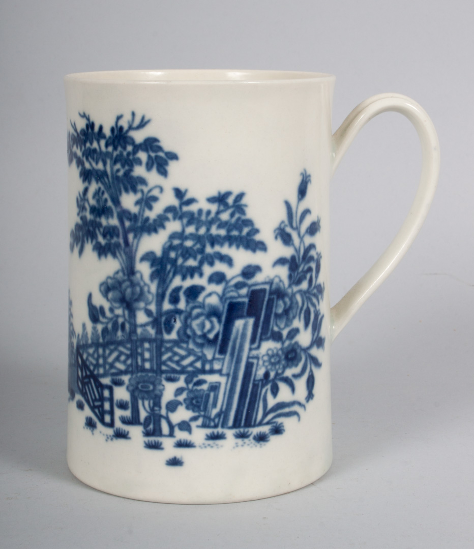 Appraisal: Worcester pearlware cann Doctor Wall circa blue and white chinoiserie