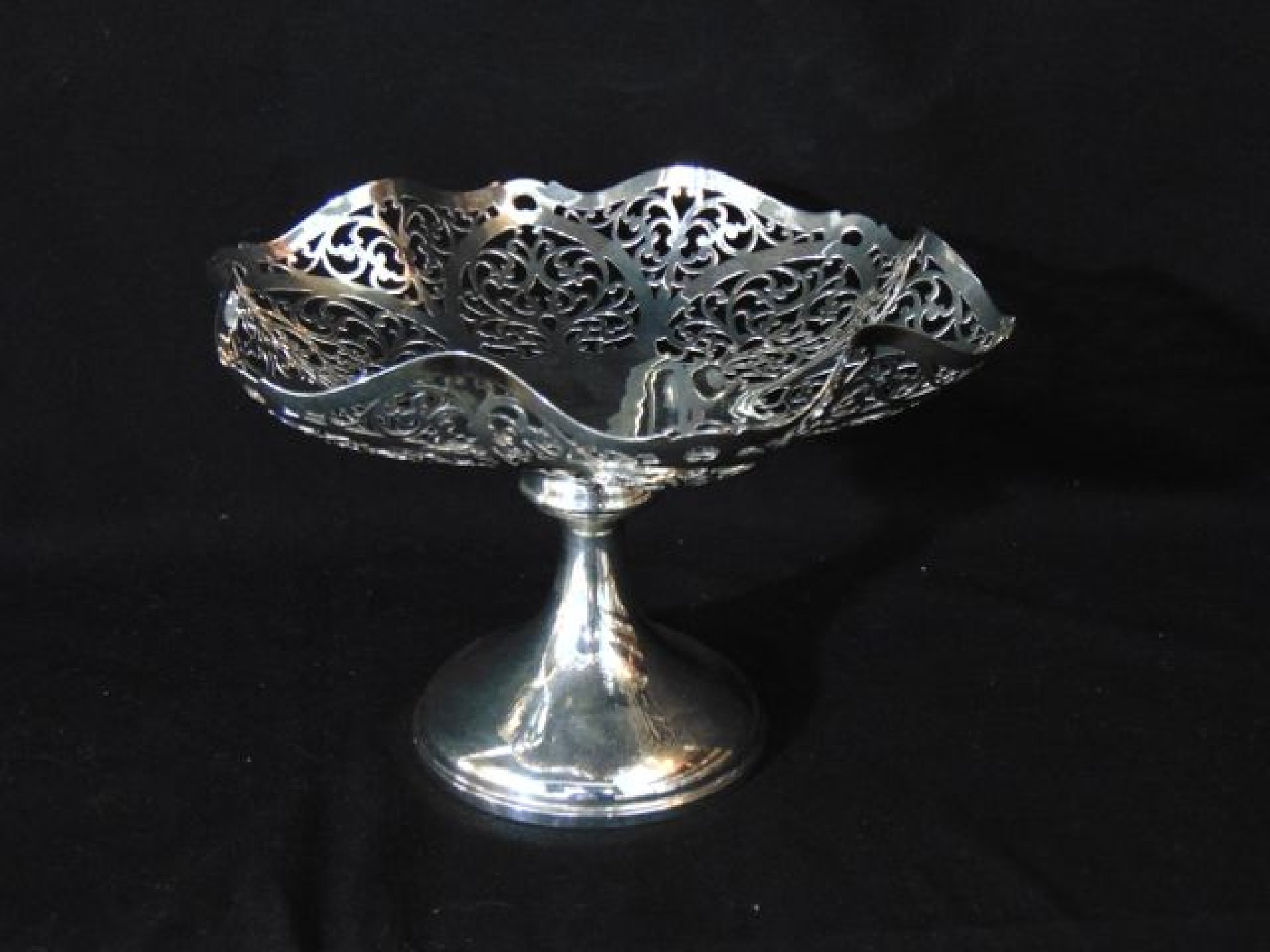 Appraisal: A George V silver fruit basket William Adams Ltd Birmingham