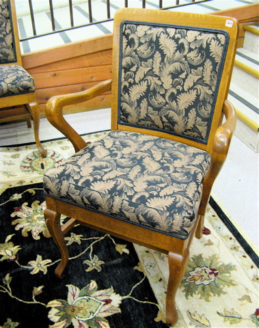 Appraisal: SET OF SIX OAK DINING CHAIRS American early th century