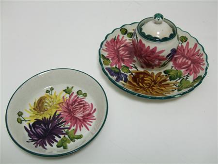 Appraisal: WEMYSS SINGLE PRINCESS INKSTAND EARLY TH CENTURY decorated with chrysanthemums