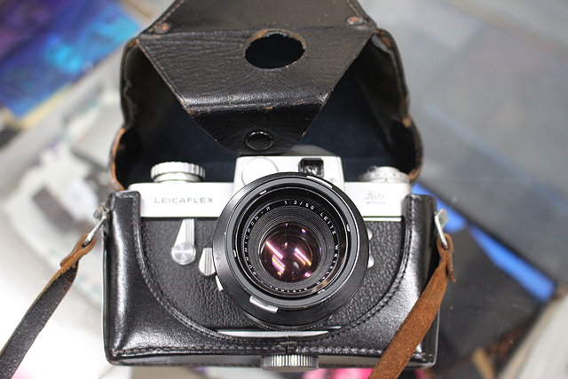 Appraisal: A LEITZ LEICAFLEX CAMERA fitted with a light wetzlar summicron-R