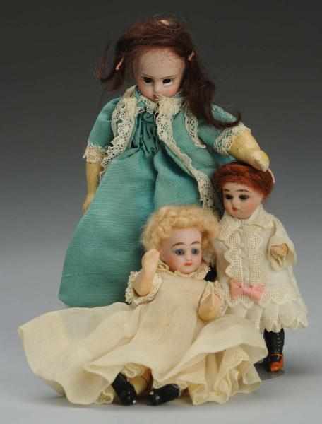 Appraisal: Lot of German Bisque Dolls All with bisque socket heads