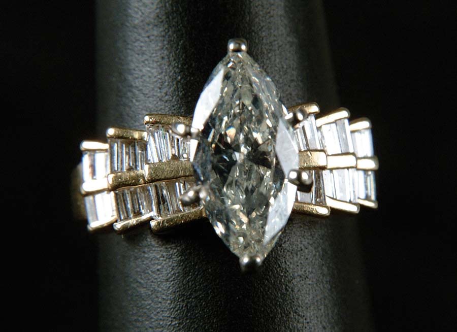 Appraisal: DIAMOND LADIES RING Very beautiful k yellow gold ladies ring