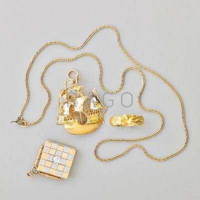 Appraisal: GOLD JEWELRY k yg and platinum checkered locket-fob inset with