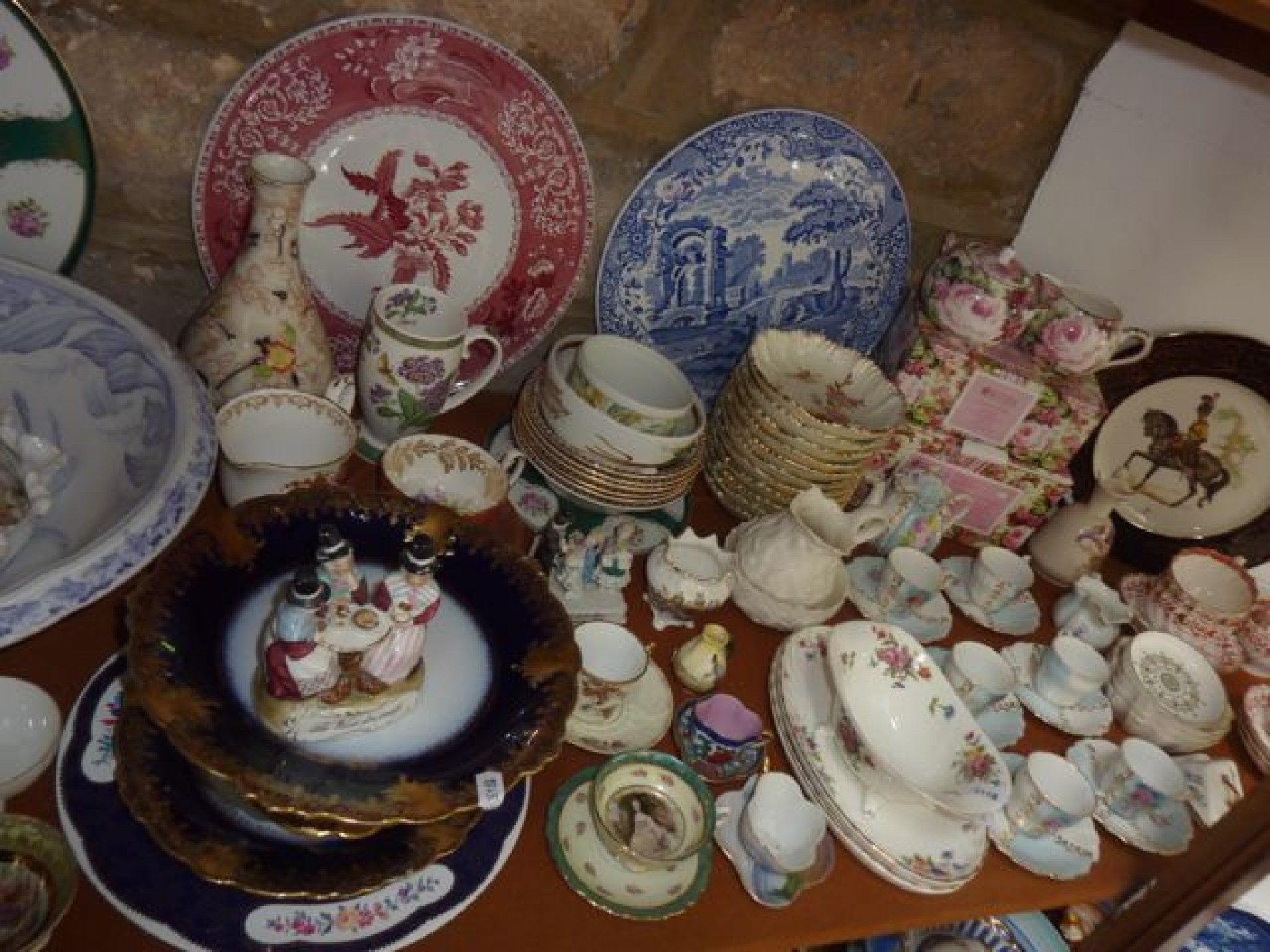 Appraisal: An extensive collection of ceramics including a Spode Italian pattern