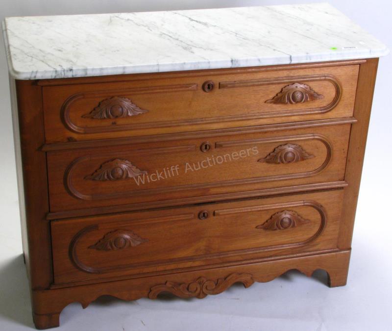 Appraisal: A Victorian -drawer dresser Knapp joint dovetail with marble top