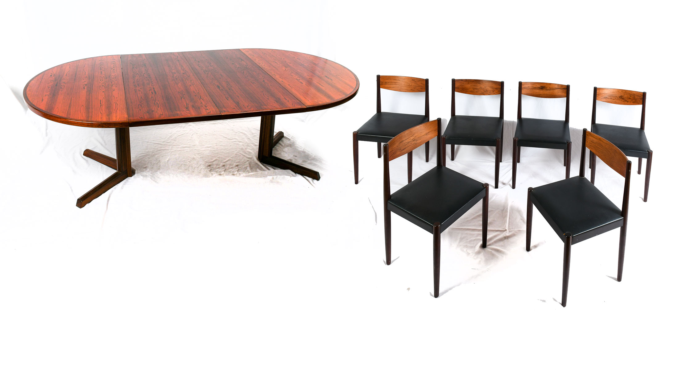 Appraisal: FREM ROJLE DANISH DINING MID-CENTURY ROSEWOOD TABLE AND CHAIRS With