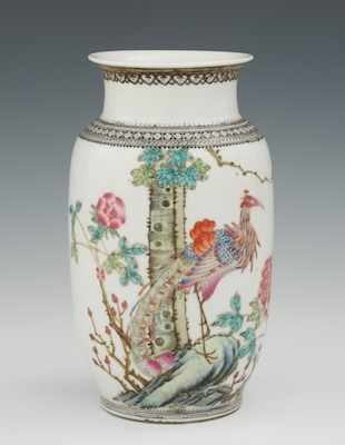 Appraisal: A Chinese Porcelain Vase Beautifully painted in famille colors a