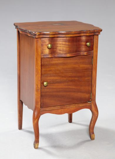 Appraisal: American Late Victorian Mahogany Nightstand ca the rectangular top with