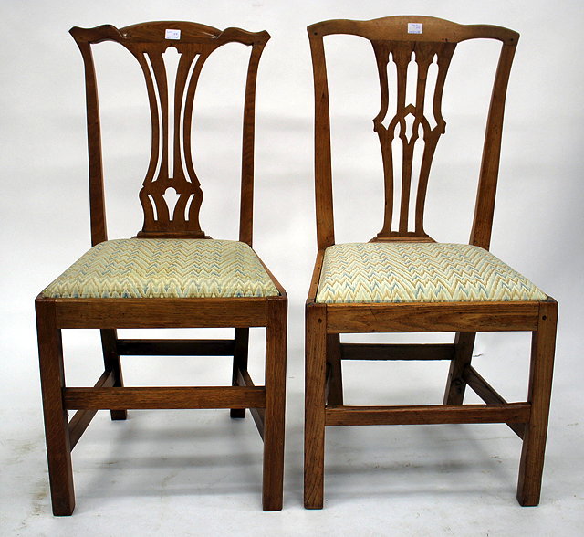 Appraisal: A SET OF SIX CHIPPENDALE STYLE LIGHT OAK DINING CHAIRS