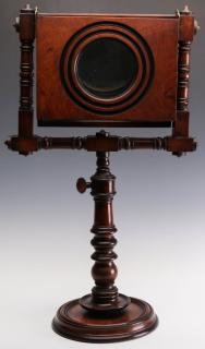 Appraisal: A TH CENTURY MAHOGANY ZOGRASCOPE PICTURE VIEWER A TH CENTURY