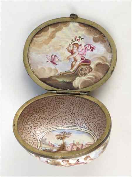 Appraisal: FRENCH ENAMEL BONBONNIERE Box is enameled with Neoclassic scenes along