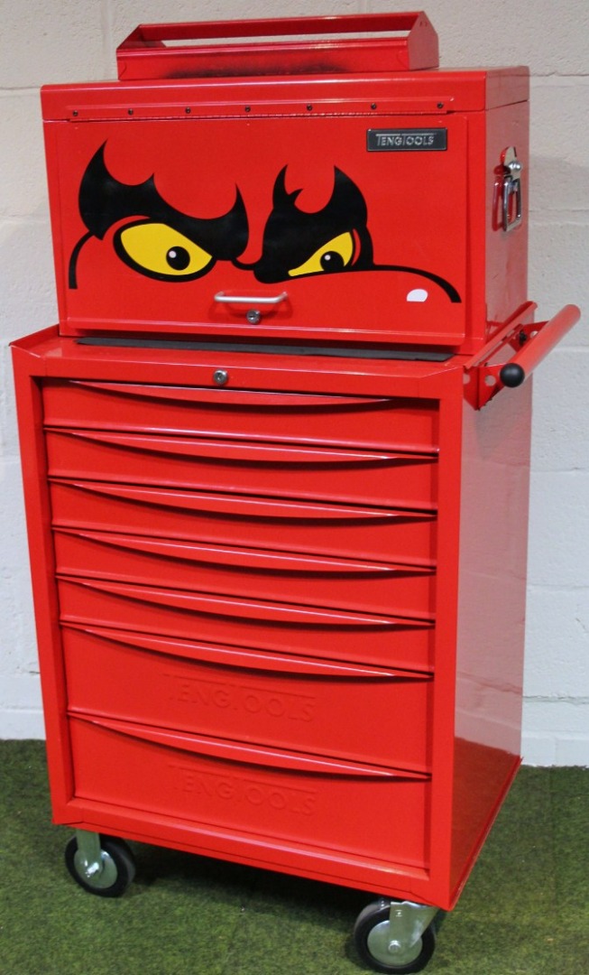 Appraisal: A Teng Tools metal cased tool cabinet the hinged lid