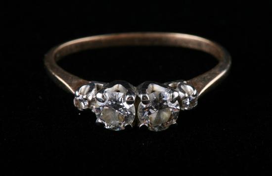 Appraisal: K YELLOW GOLD AND DIAMOND RING Pair brilliant-cut round diamonds