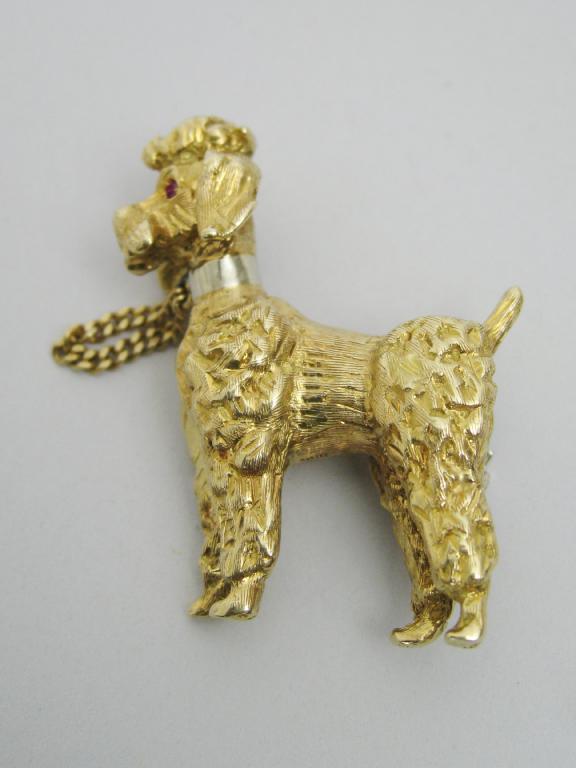 Appraisal: A Tiffany gold Brooch in the form of Poodle with