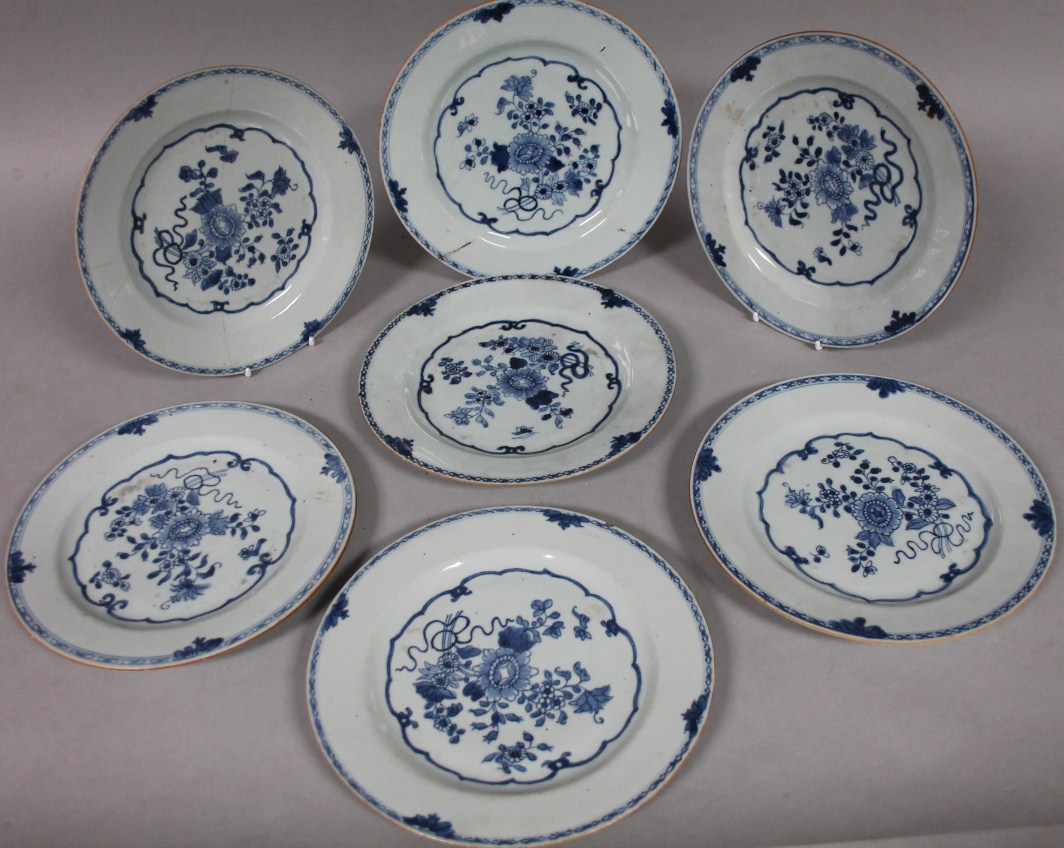 Appraisal: A matched set of seven thC Chinese blue and white