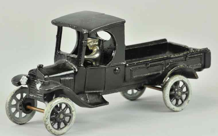 Appraisal: ARCADE ONE-TON FORD TRUCK c Model ''T'' cast iron painted