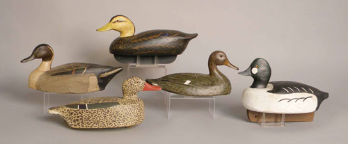 Appraisal: Group of duck decoys th c including a black duck