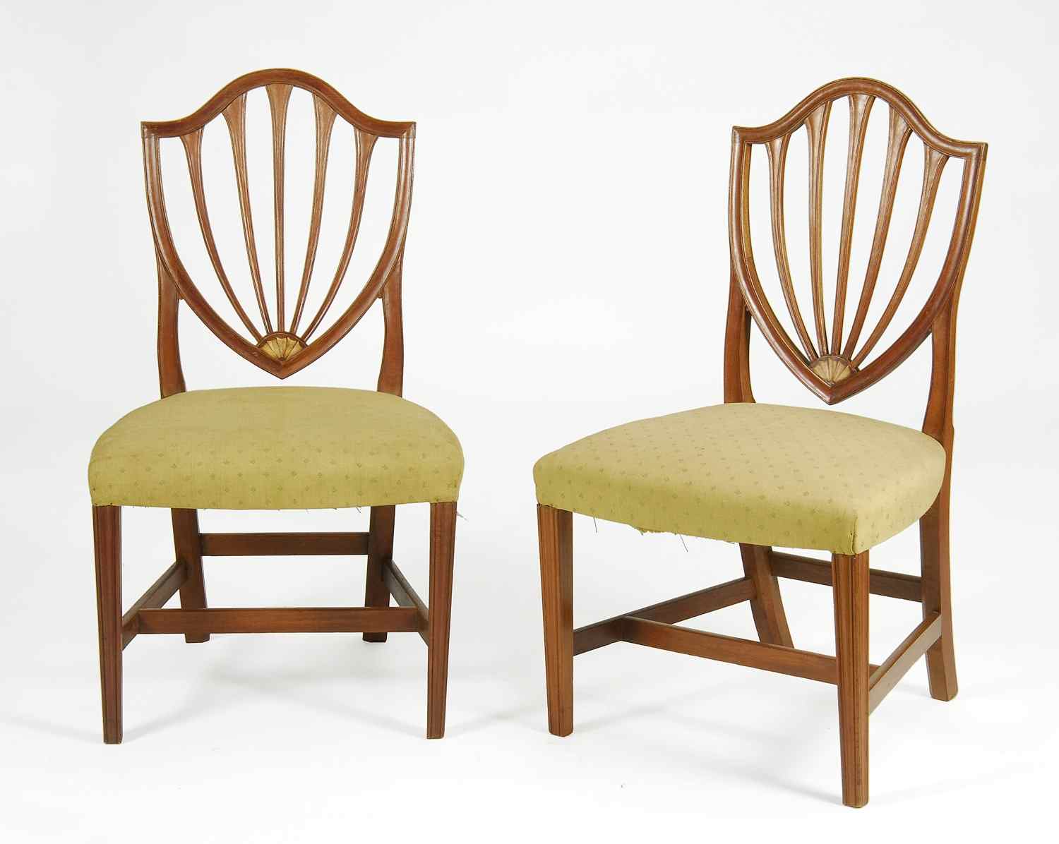 Appraisal: PAIR OF ANTIQUE AMERICAN HEPPLEWHITE SHIELD-BACK SIDE CHAIRSBoston or Salem