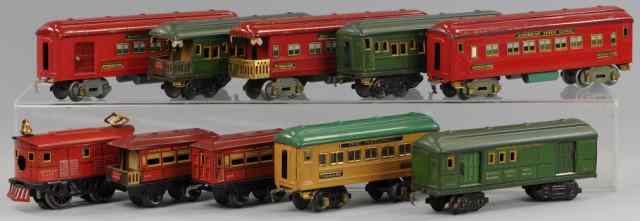 Appraisal: ASSORTED AMERICAN FLYER CARS Train lot includes three ''Illini'' green