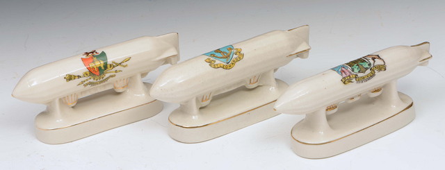 Appraisal: A SUSSEX CHINA CRESTED WARE MODEL of a Super Zeppelin