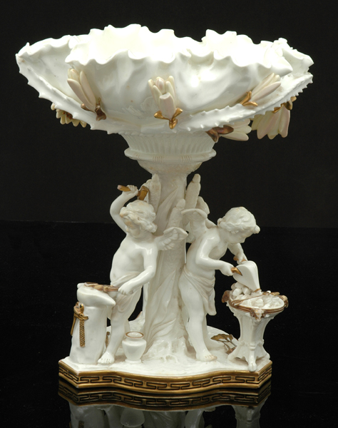 Appraisal: A MOORE BROTHERS PORCELAIN COMPORT Circa Having a leaf moulded