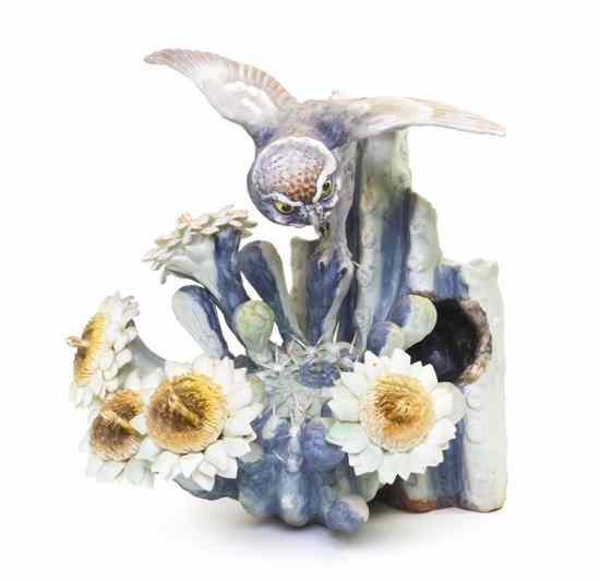 Appraisal: A Royal Worcester Dorothy Doughty Bird Elf Owl perched on