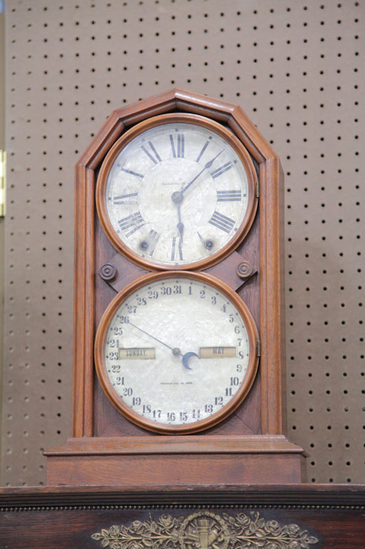 Appraisal: SETH THOMAS CALENDAR CLOCK Eight day time strike clock with