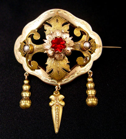 Appraisal: k GOLD VICTORIAN PIN Delicate open work etched pin of