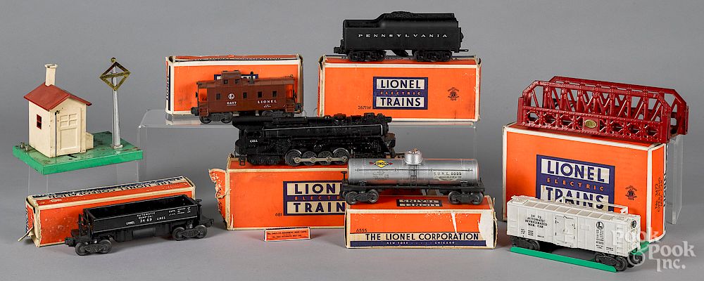 Appraisal: Lionel seven-piece train set Lionel seven-piece train set gauge with