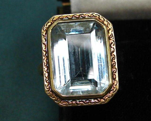 Appraisal: K Gold and Aquamarine Ring Natural mined aquamarine measuring over