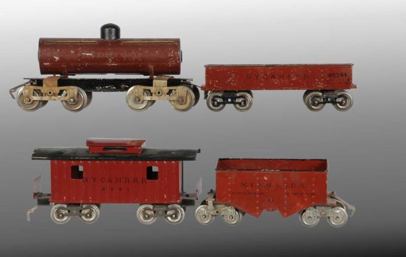 Appraisal: Lionel Standard Gauge Freight Car Lot Description Pre-War Includes tank