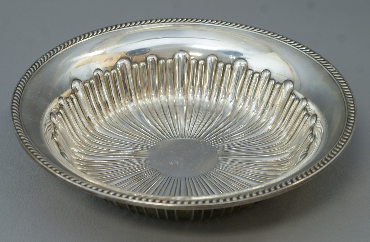 Appraisal: Watson sterling silver ribbed round bowl no mono d TO