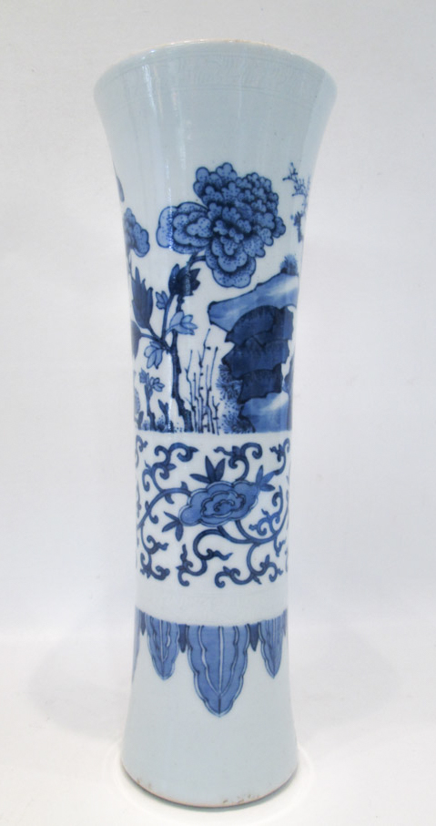 Appraisal: CHINESE PORCELAIN BEAKER VASE with blue and white decorated exterior