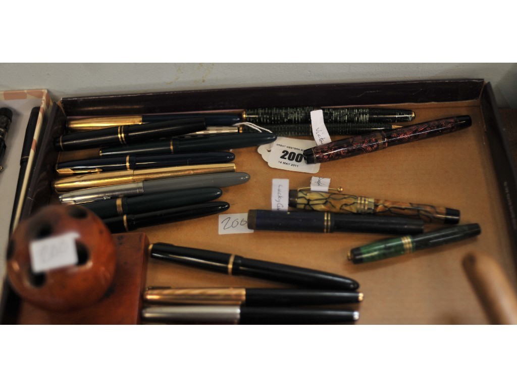 Appraisal: Lot comprising nineteen assorted fountain pens and a pen holder